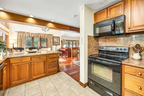21 Locust Drive Holderness NH 03245
