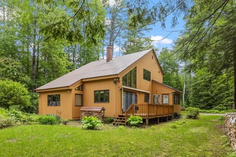 21 Locust Drive Holderness NH 03245