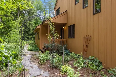 21 Locust Drive Holderness NH 03245