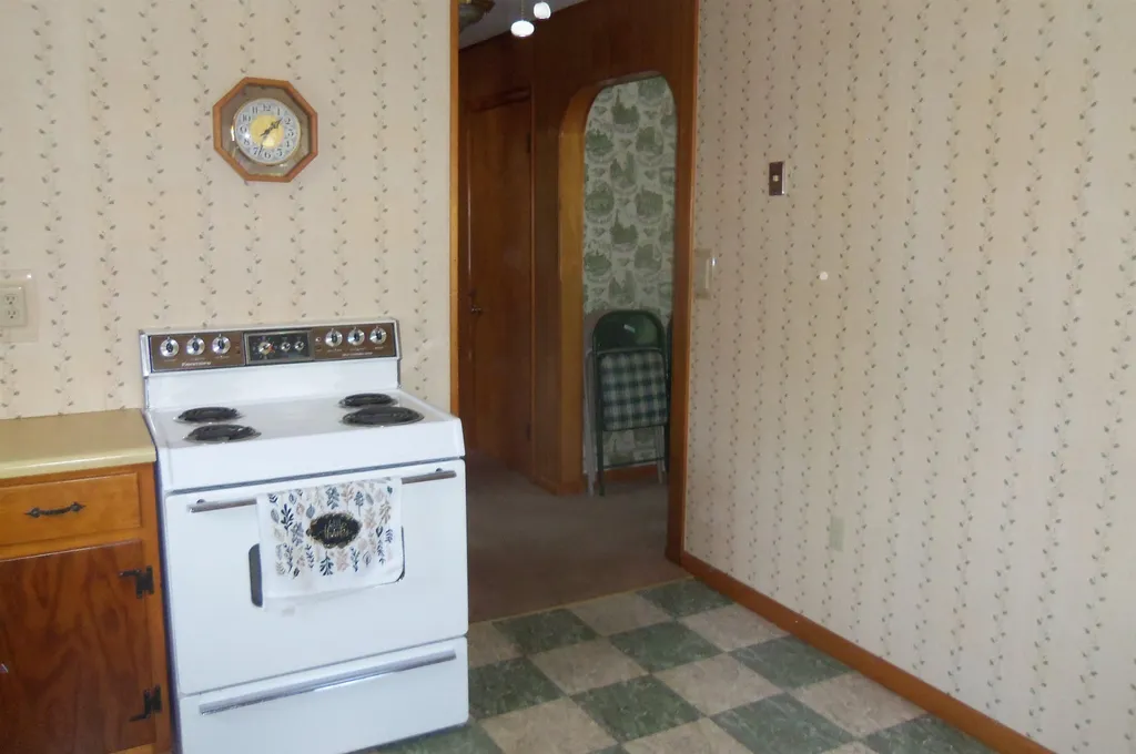 162 Exeter Road Hampton Falls NH 03844