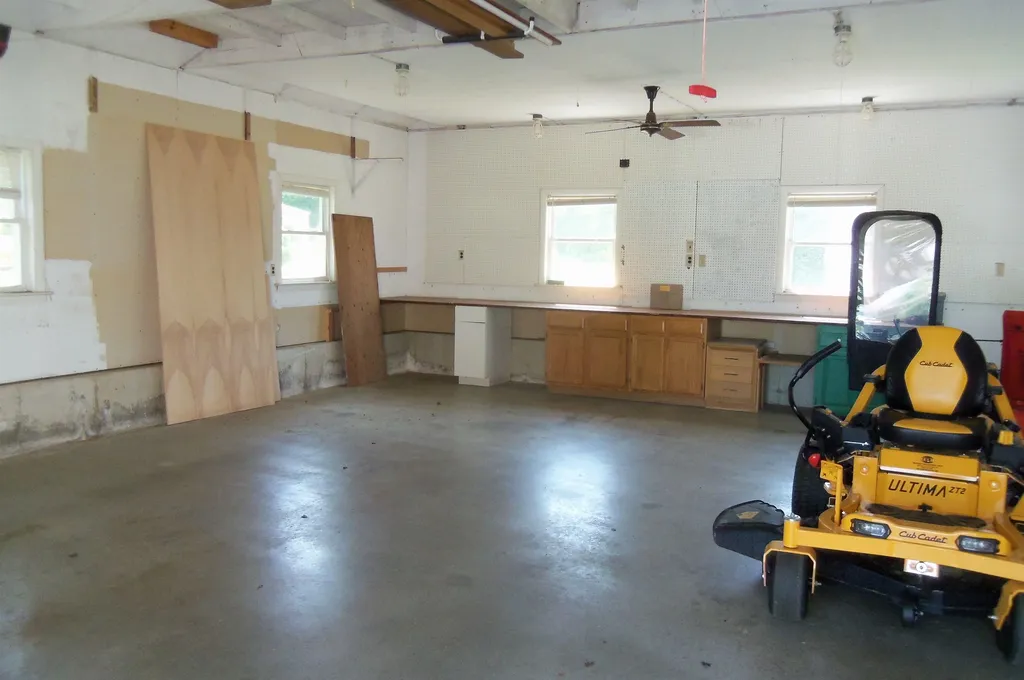 162 Exeter Road Hampton Falls NH 03844