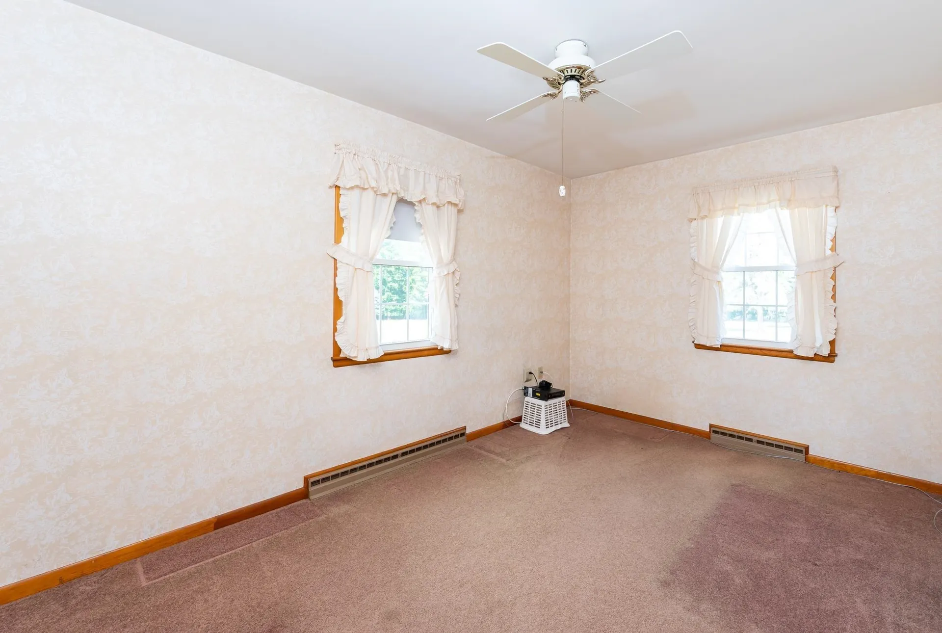 162 Exeter Road Hampton Falls NH 03844