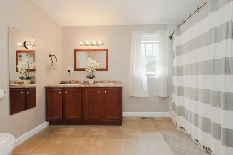1 Donovan Drive Derry NH 03038