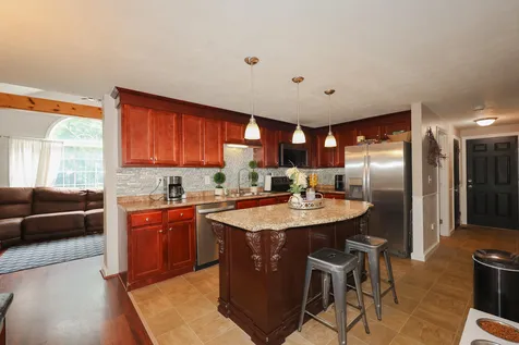 1 Donovan Drive Derry NH 03038