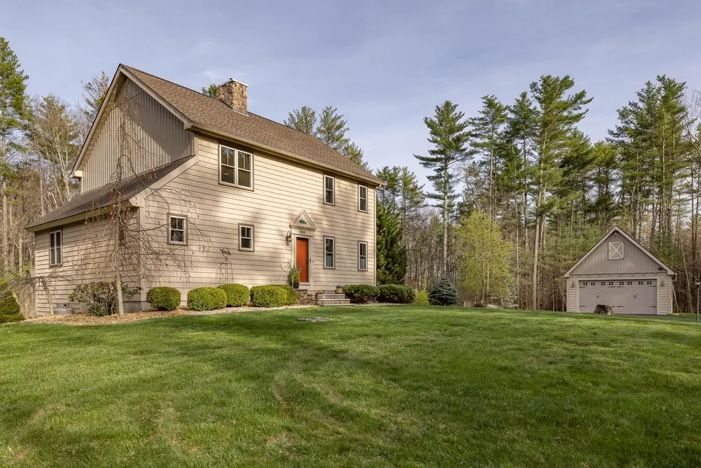 888 Mcintyre Road Newington NH 03801