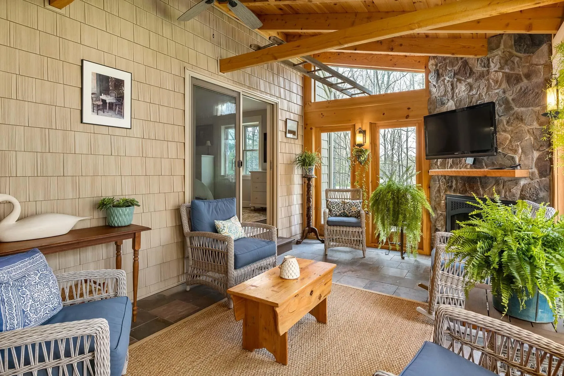 888 Mcintyre Road Newington NH 03801