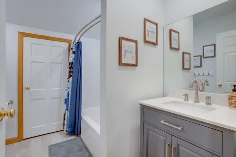 457 North Harbor Road Colchester VT 05446