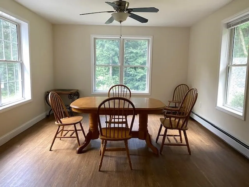 44 Mammoth Road Londonderry NH 03053
