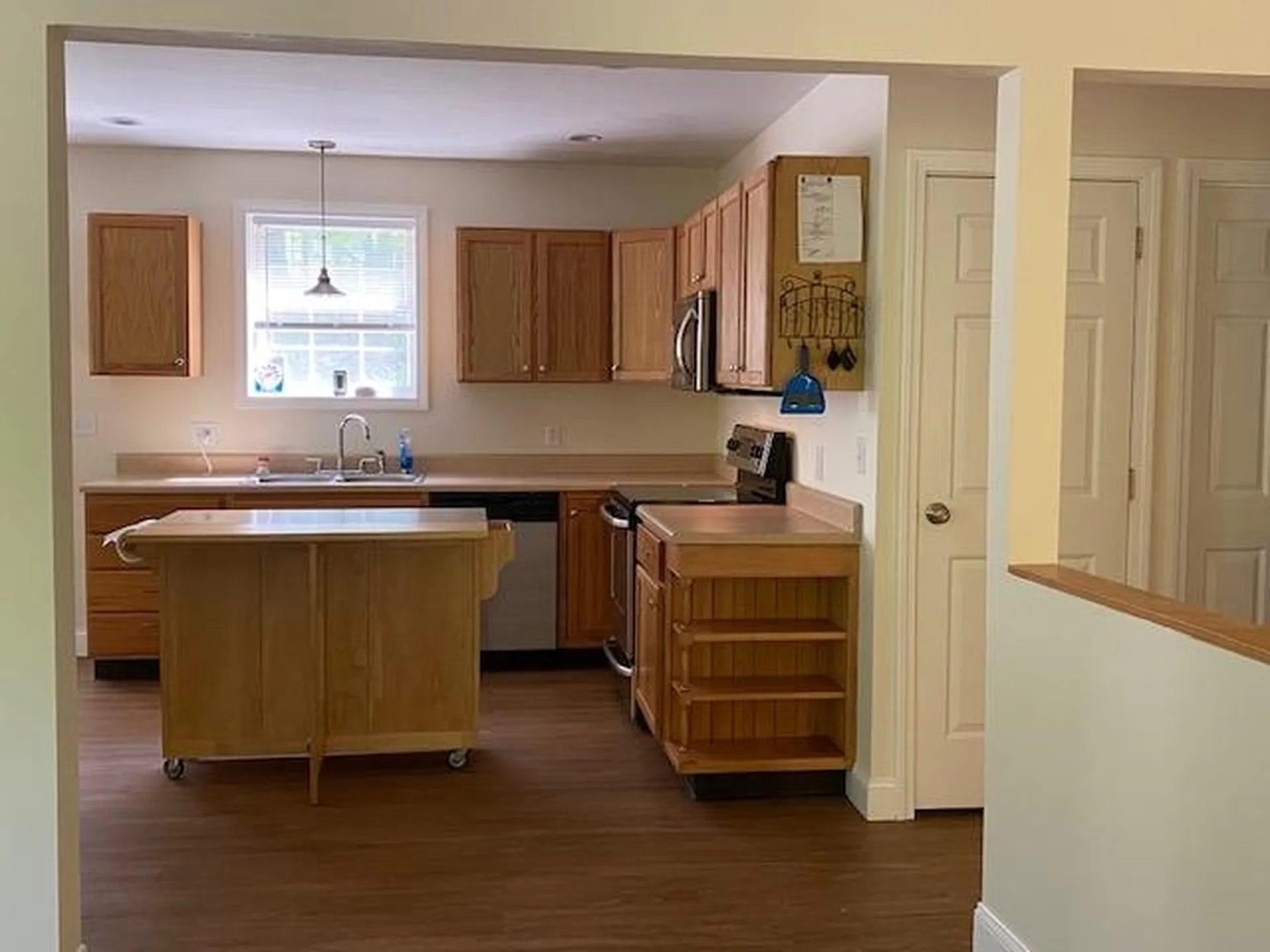 44 Mammoth Road Londonderry NH 03053