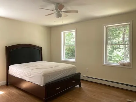 44 Mammoth Road Londonderry NH 03053