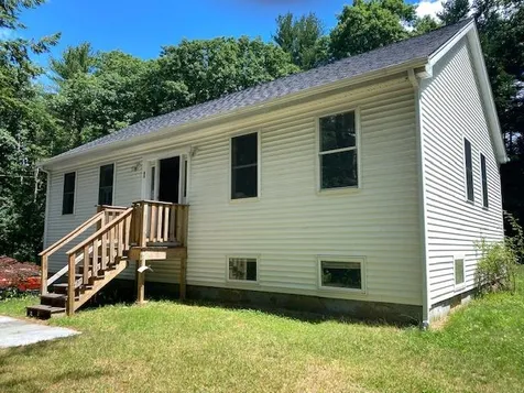 44 Mammoth Road Londonderry NH 03053