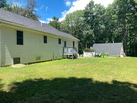 44 Mammoth Road Londonderry NH 03053
