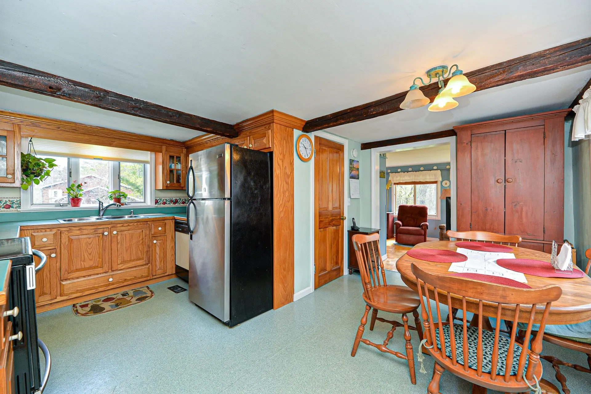 33 Little River Road Kingston NH 03848