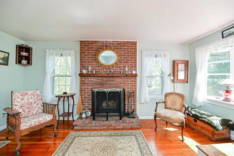 33 Little River Road Kingston NH 03848
