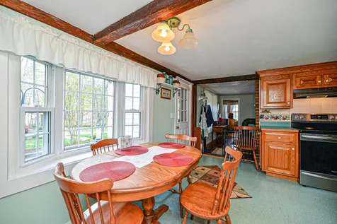 33 Little River Road Kingston NH 03848