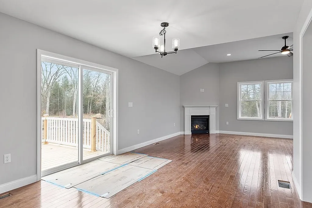 292 Copp Drive Fremont NH 03044