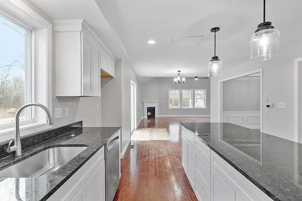 292 Copp Drive Fremont NH 03044