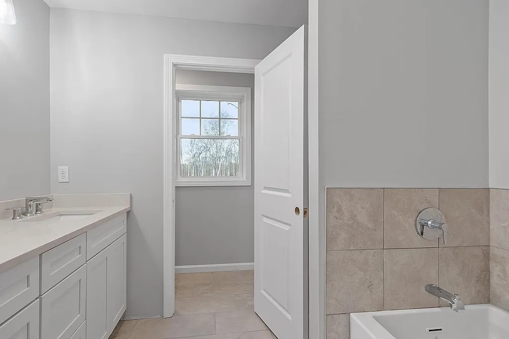 292 Copp Drive Fremont NH 03044