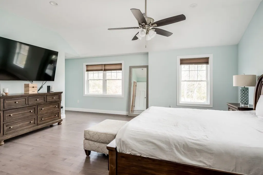 88 Tolend Road Barrington NH 03825