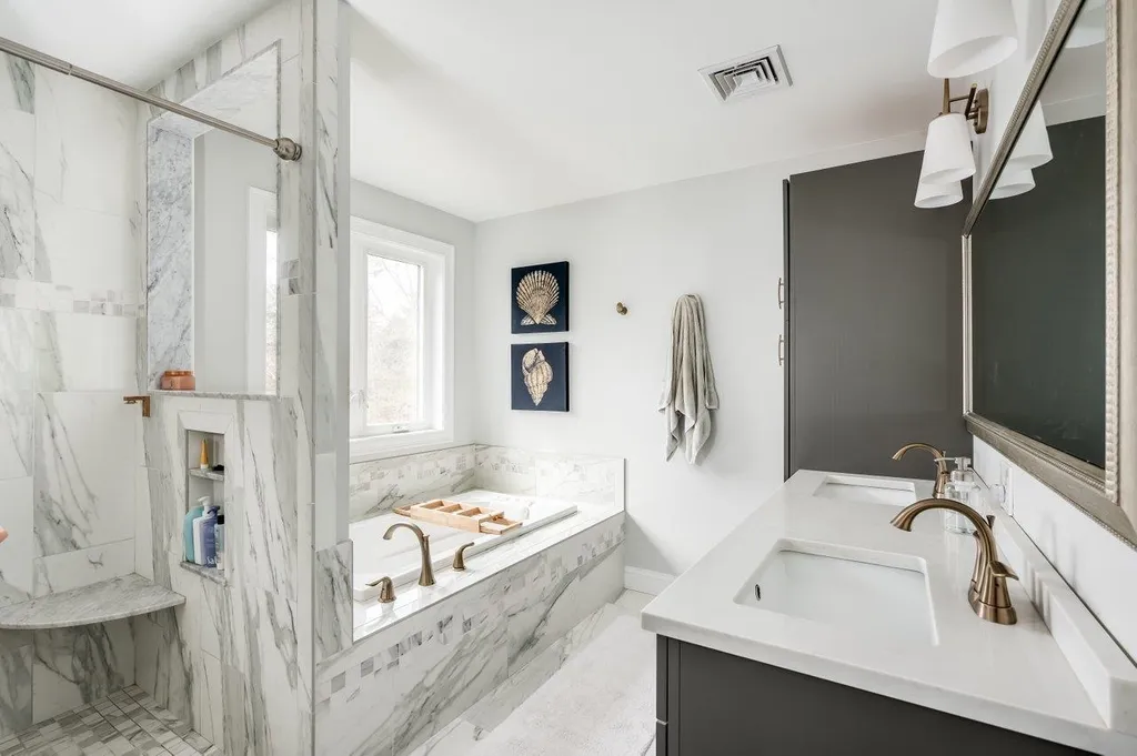 88 Tolend Road Barrington NH 03825