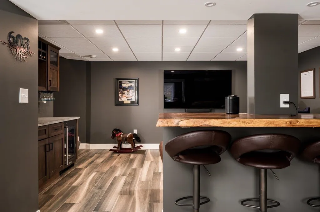 88 Tolend Road Barrington NH 03825