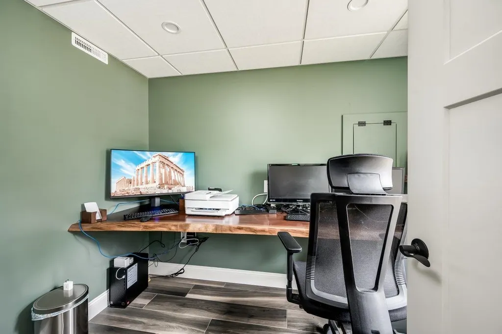 88 Tolend Road Barrington NH 03825