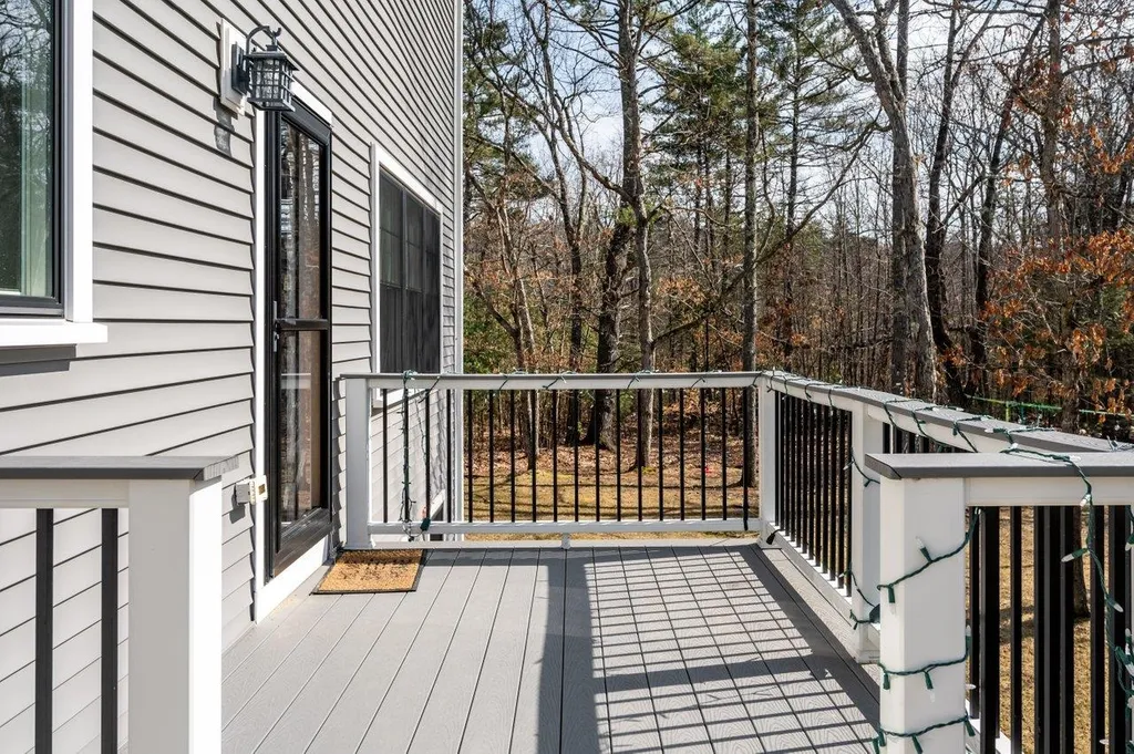 88 Tolend Road Barrington NH 03825