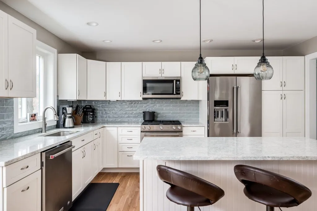 88 Tolend Road Barrington NH 03825