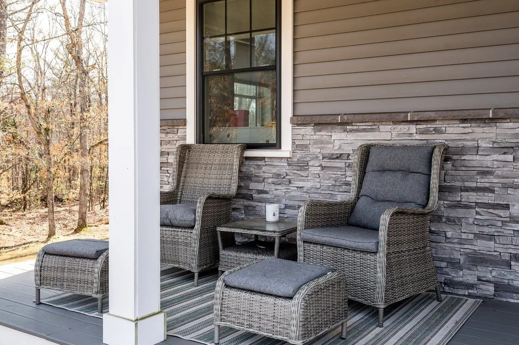 88 Tolend Road Barrington NH 03825