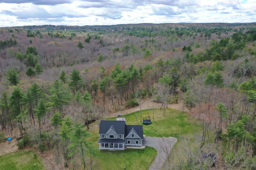 88 Tolend Road Barrington NH 03825