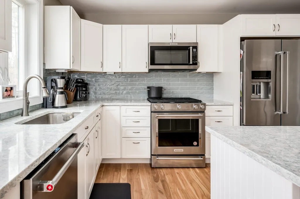 88 Tolend Road Barrington NH 03825