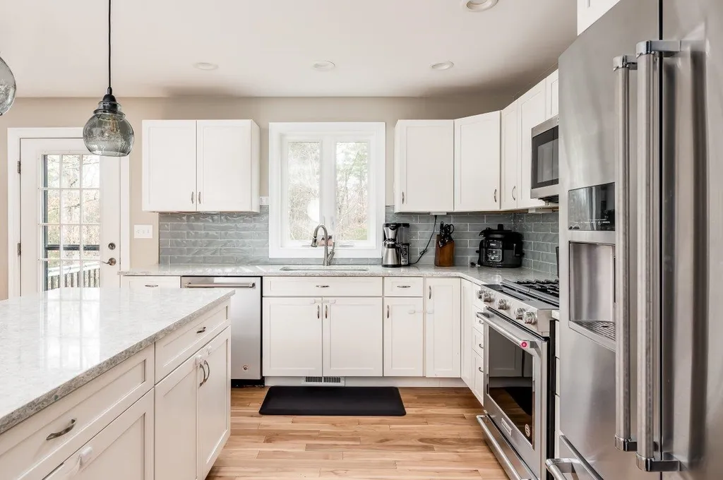 88 Tolend Road Barrington NH 03825