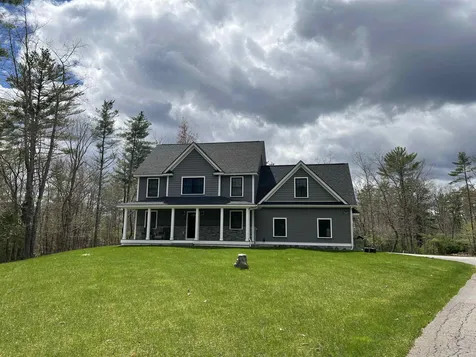 88 Tolend Road Barrington NH 03825