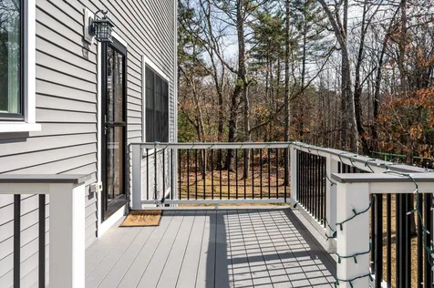 88 Tolend Road Barrington NH 03825