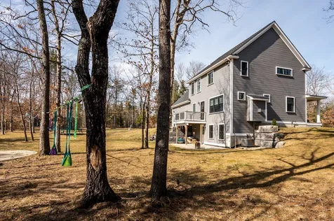 88 Tolend Road Barrington NH 03825