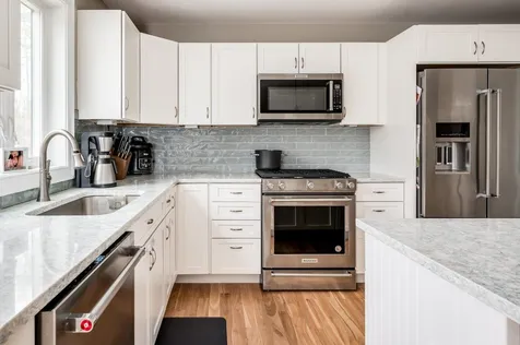 88 Tolend Road Barrington NH 03825