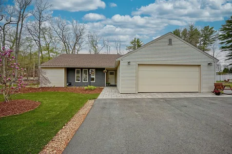 39 Dow Lane Rye NH 03870