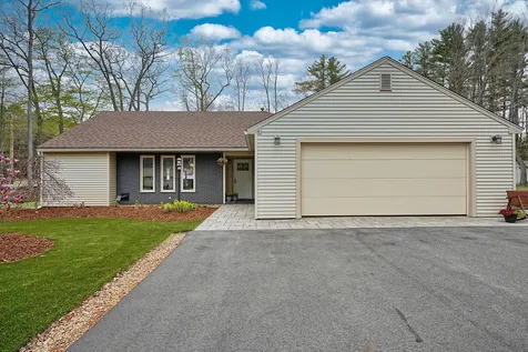 39 Dow Lane Rye NH 03870