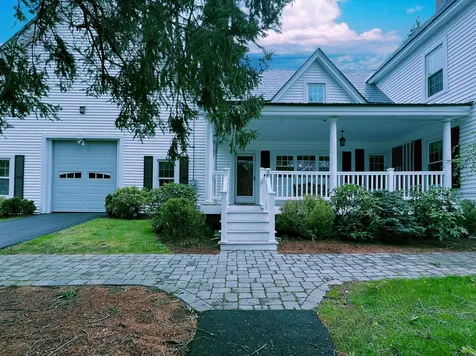 42 East Derry Road Derry NH 03038