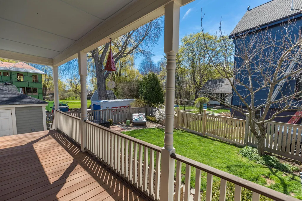 10 New Castle Avenue Portsmouth NH 03801