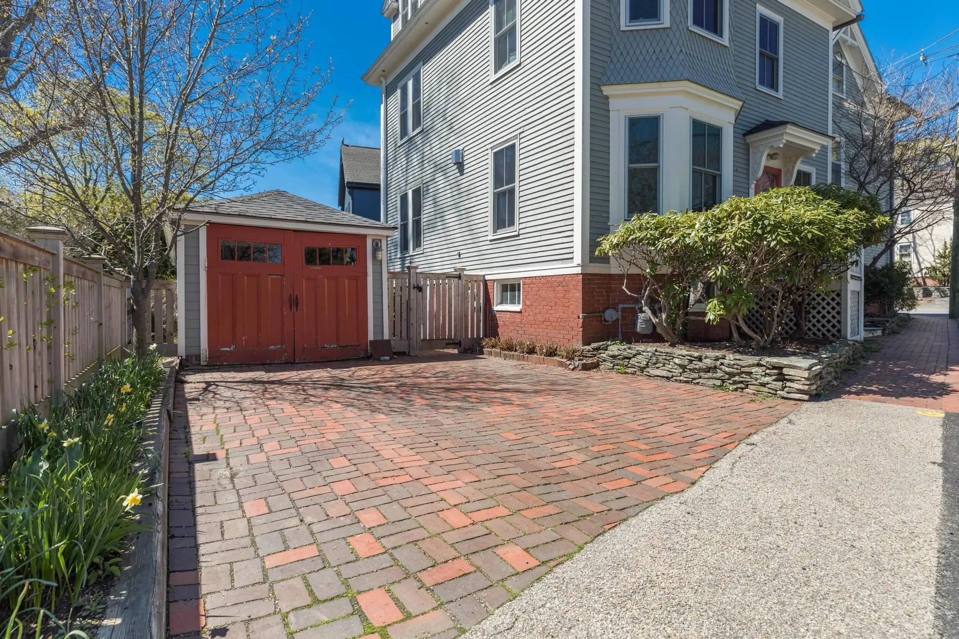 10 New Castle Avenue Portsmouth NH 03801