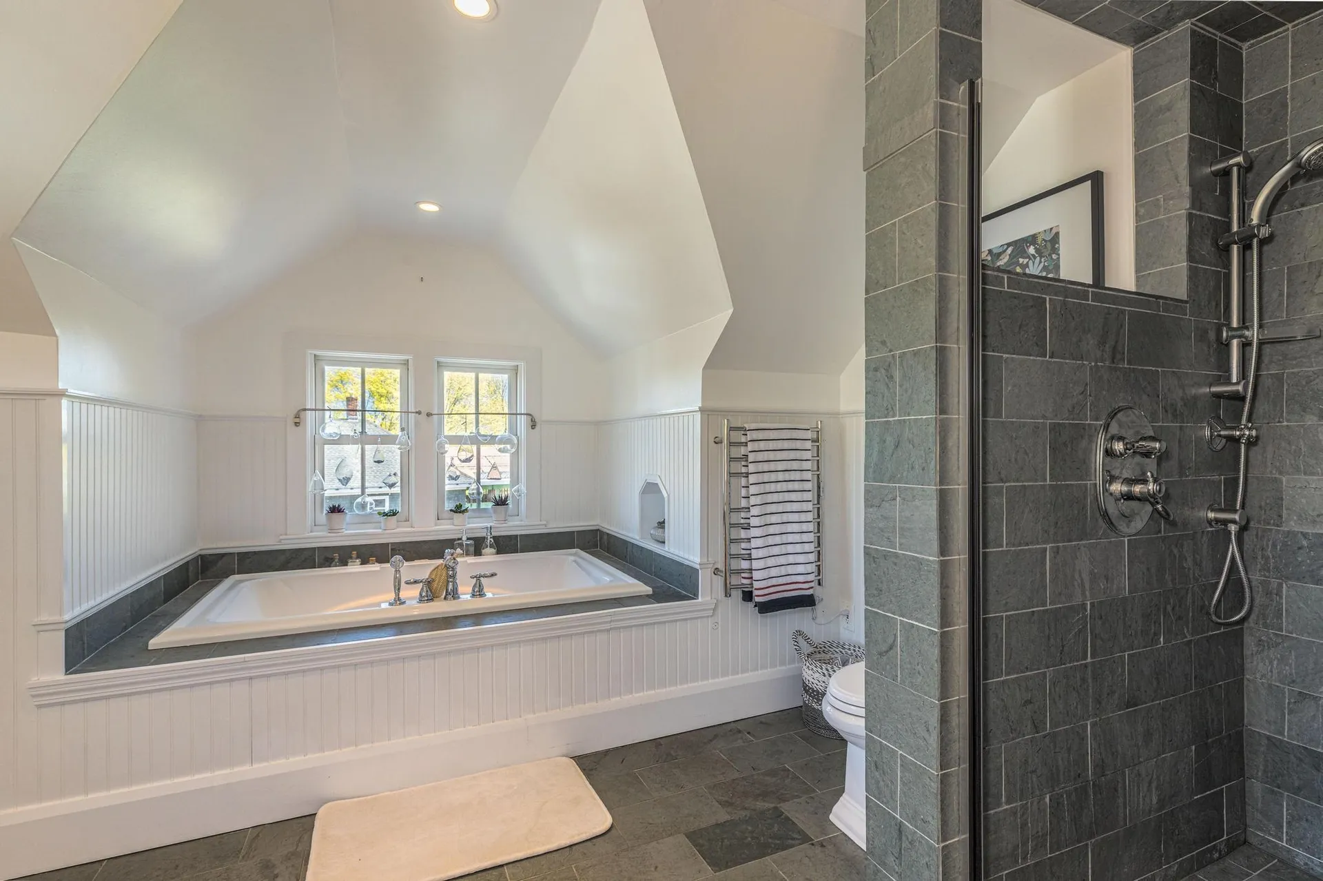 10 New Castle Avenue Portsmouth NH 03801