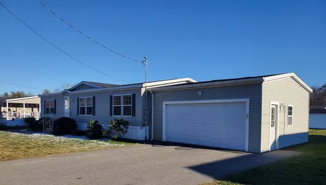 35 Meredith Drive Hampstead NH 03841