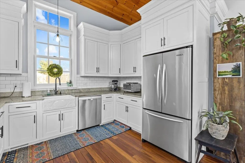 12 Julie Drive Colchester VT 05446