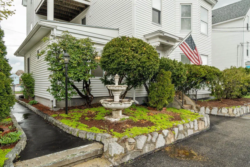 132 Alsace Street Manchester NH 03102