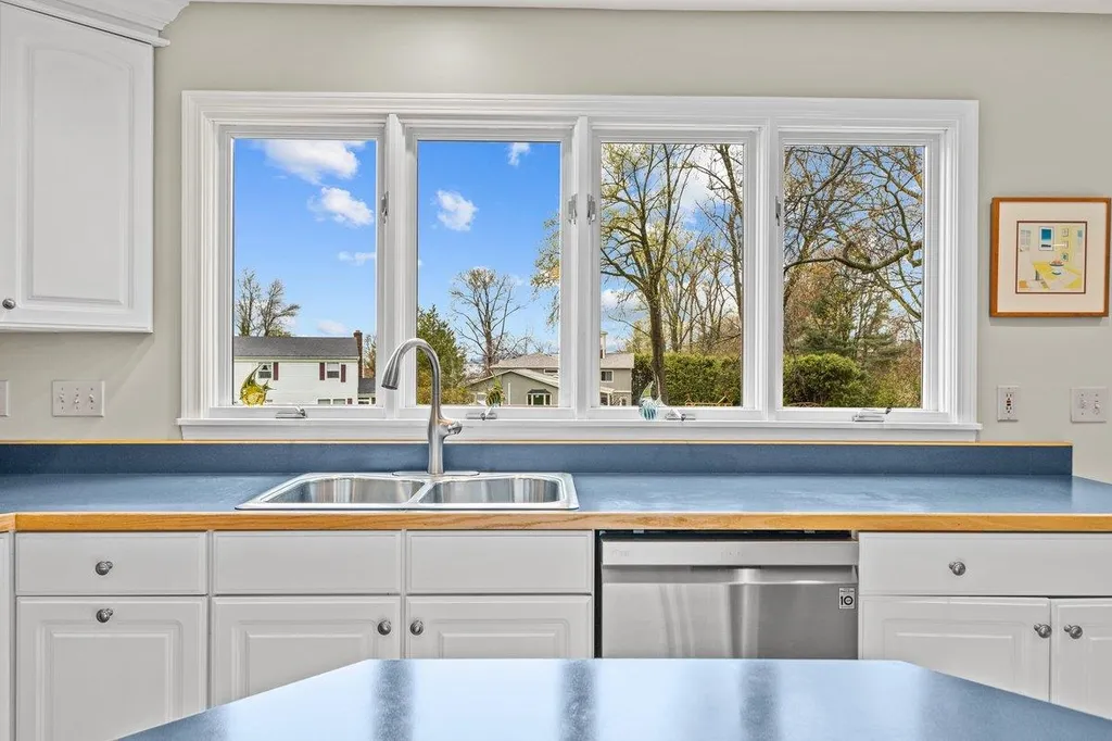 59 Stirling Place Burlington VT 05408