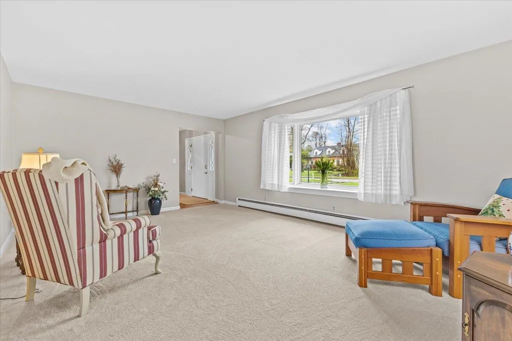 59 Stirling Place Burlington VT 05408