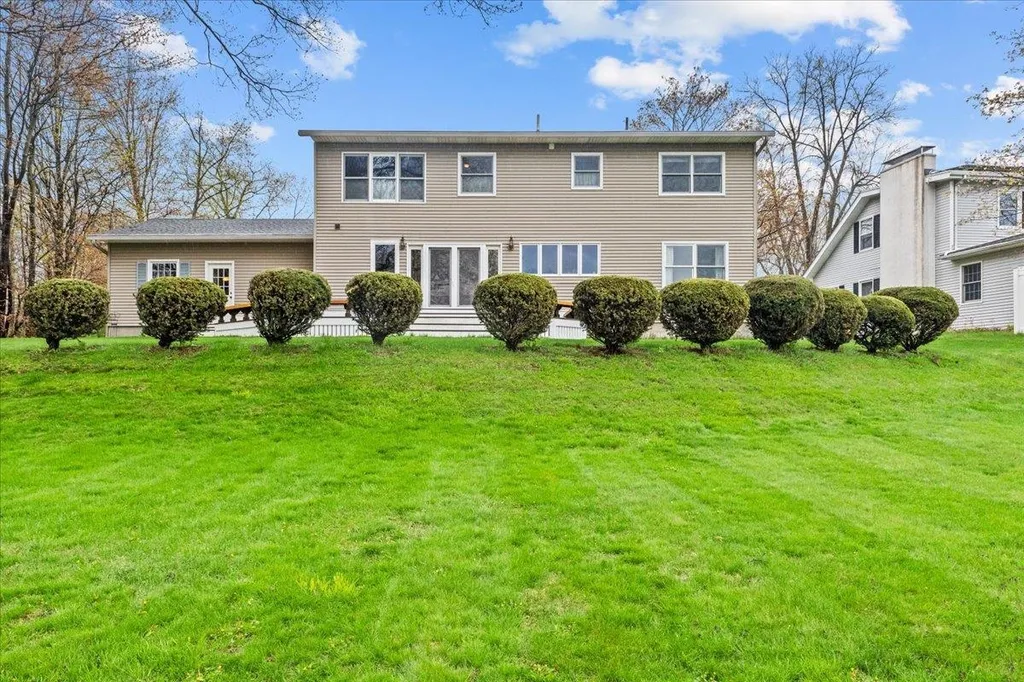 59 Stirling Place Burlington VT 05408