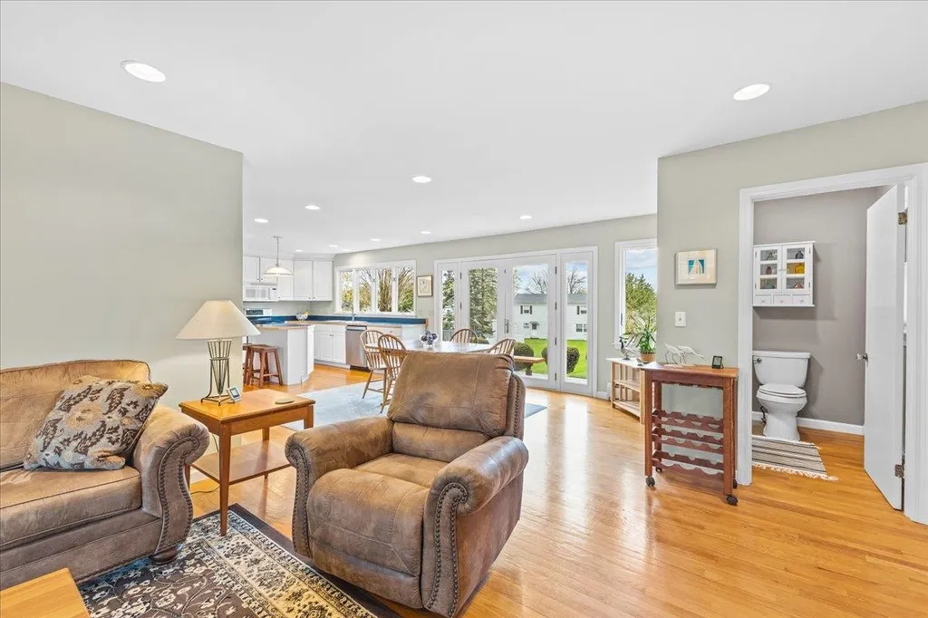 59 Stirling Place Burlington VT 05408