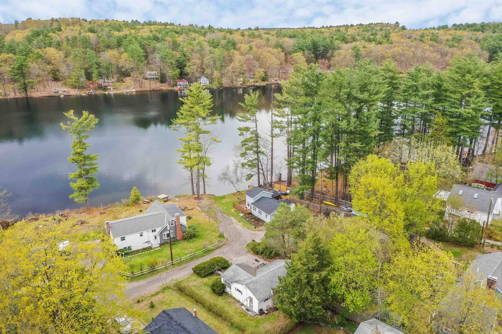 9 Hanson Way Hollis NH 03049